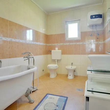 Holiday House Jovan * Šišan